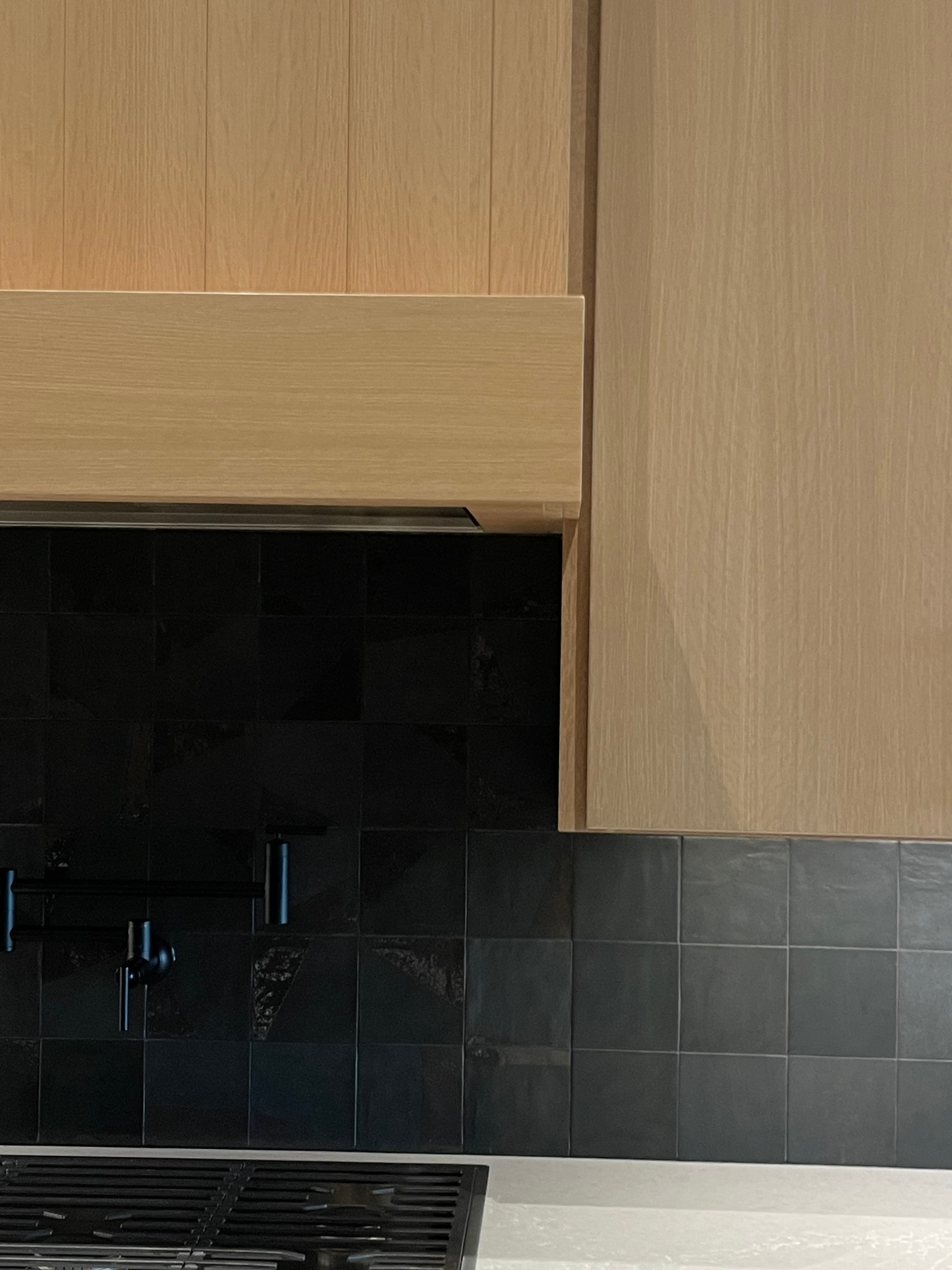 Stone tile floor pattern